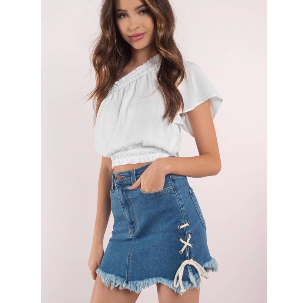 Tobi frayed denim skirt